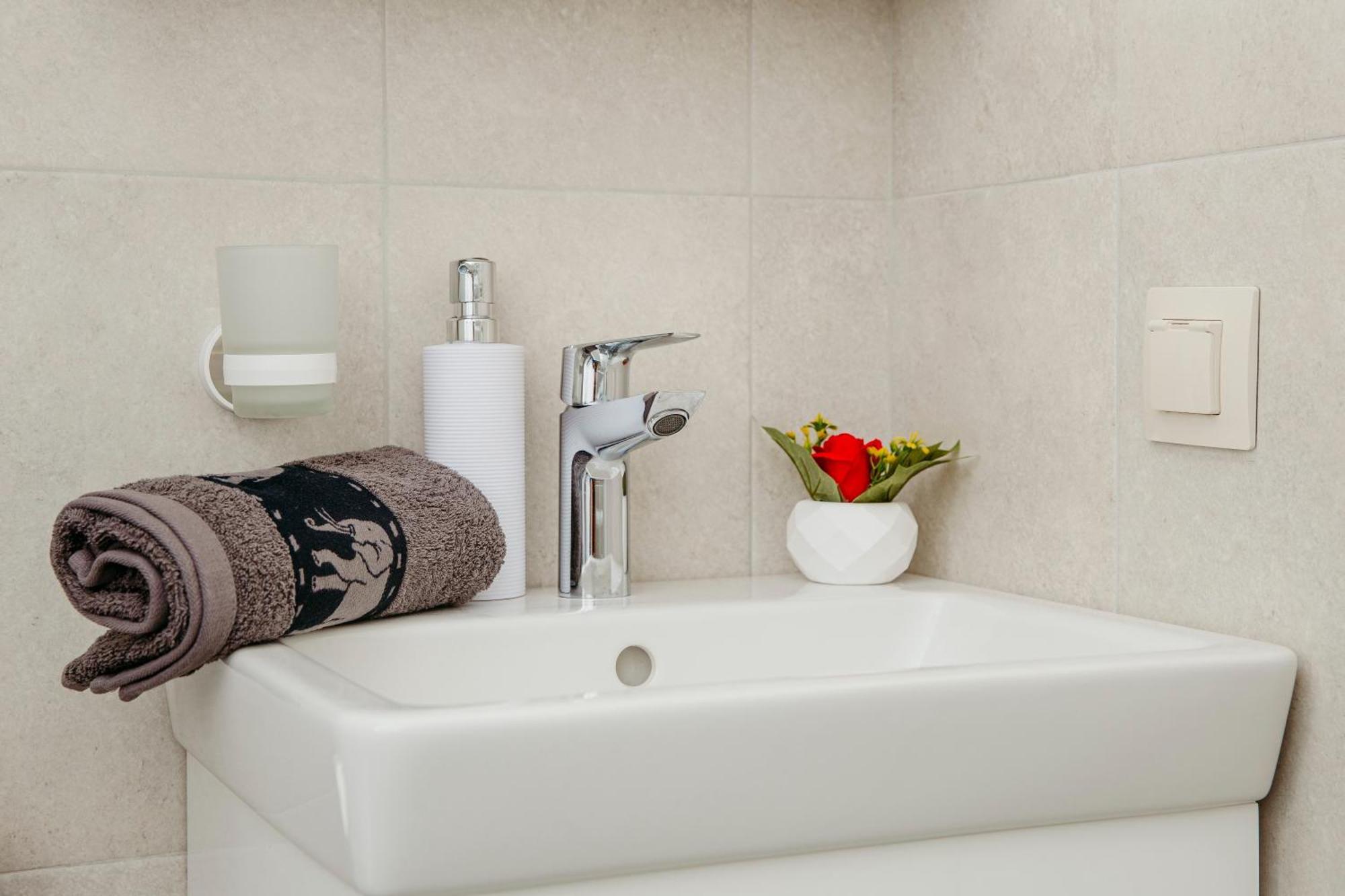 Rose Valley Apartment Kazanlŭk Esterno foto